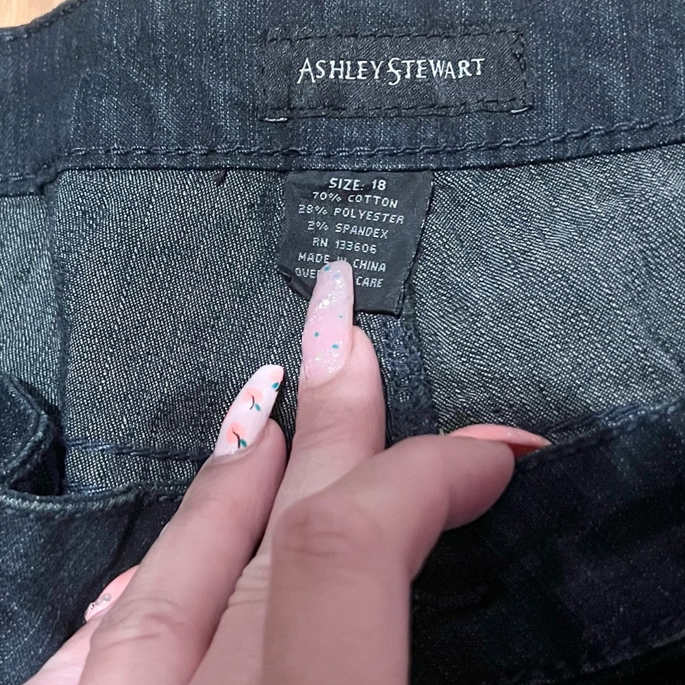 Ashley Steward Size 18 Like New Rhinestone Dark Denim Jeans - Picture 5 of 5